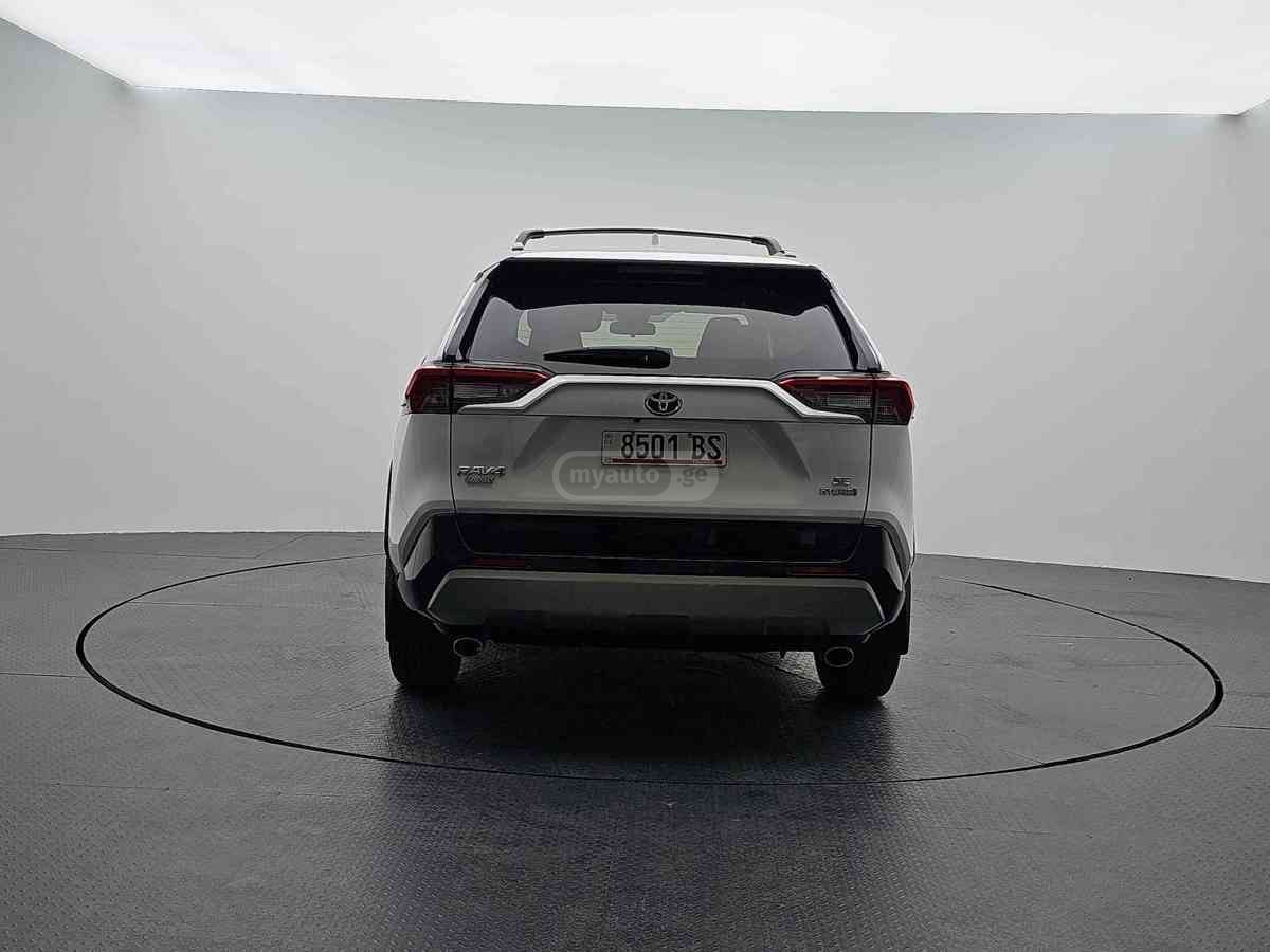 Toyota SE 4dr All Wheel Drive CVT — миниатюра 6