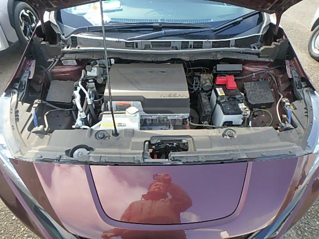 Nissan Leaf - фото 12