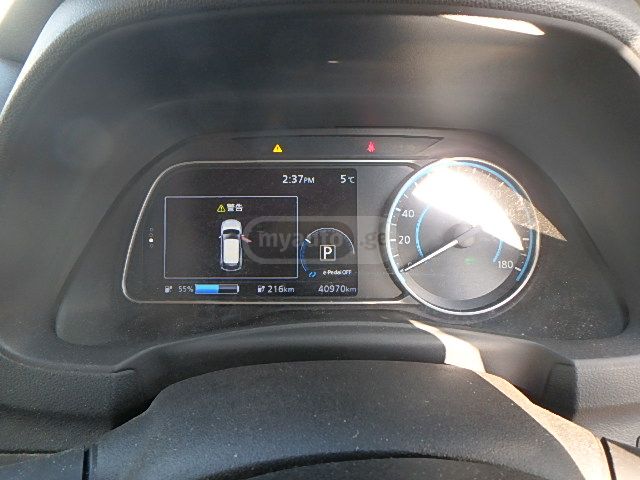 Nissan Leaf - фото 15