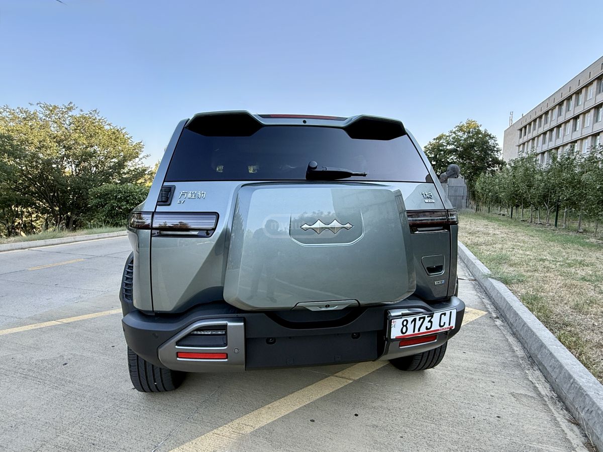 BYD Leopard 3 