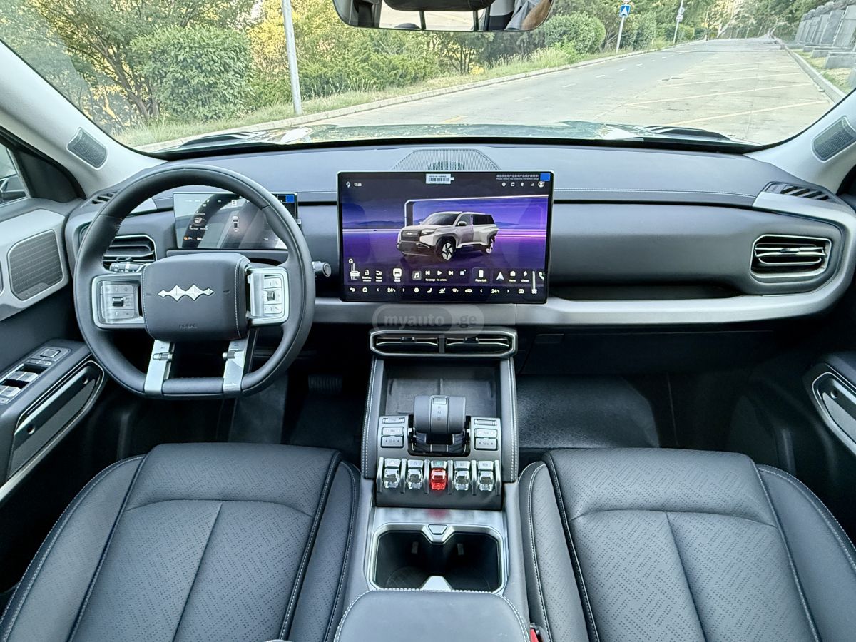 BYD Leopard 3 
