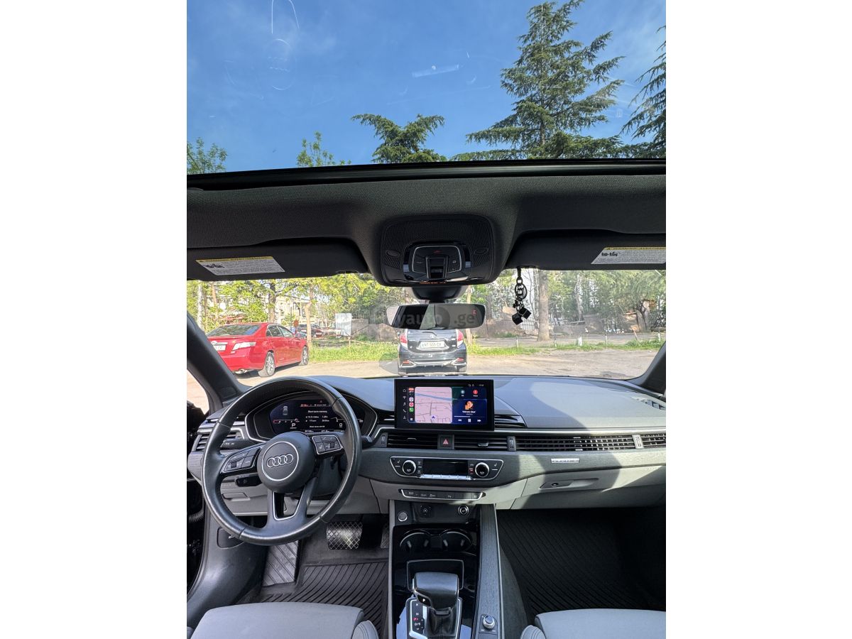 Audi A4 - фото 6