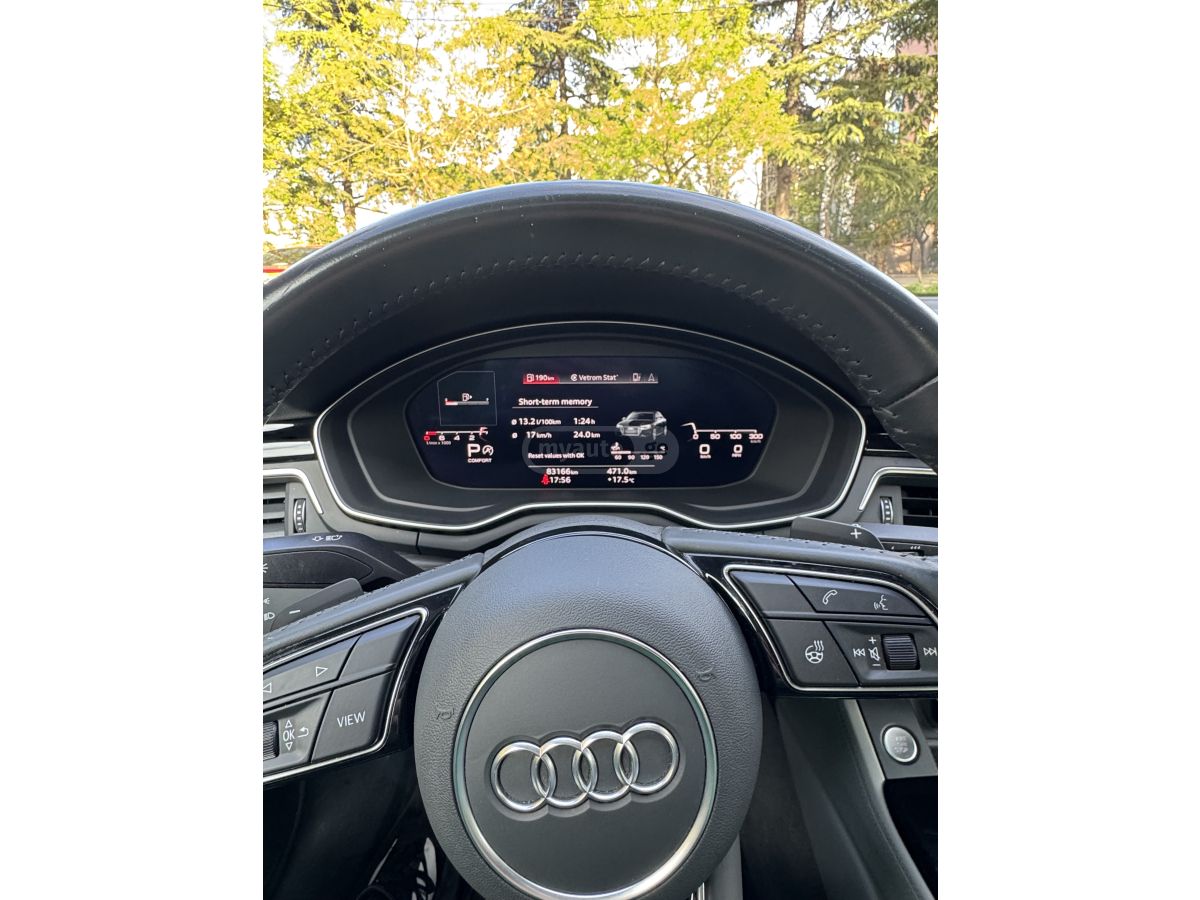 Audi A4 - фото 7