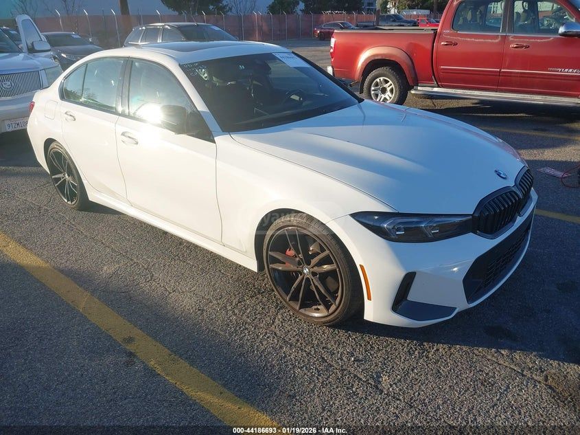 BMW Base 4dr Rear Wheel Drive Seda — миниатюра 1