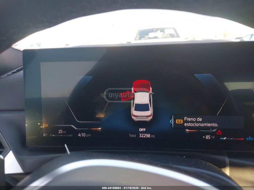 BMW Base 4dr Rear Wheel Drive Seda — миниатюра 7