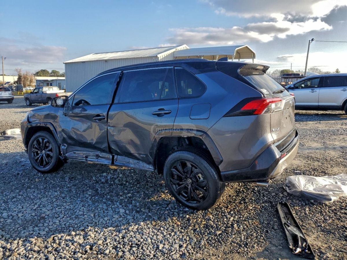 Toyota RAV 4 - фото 2
