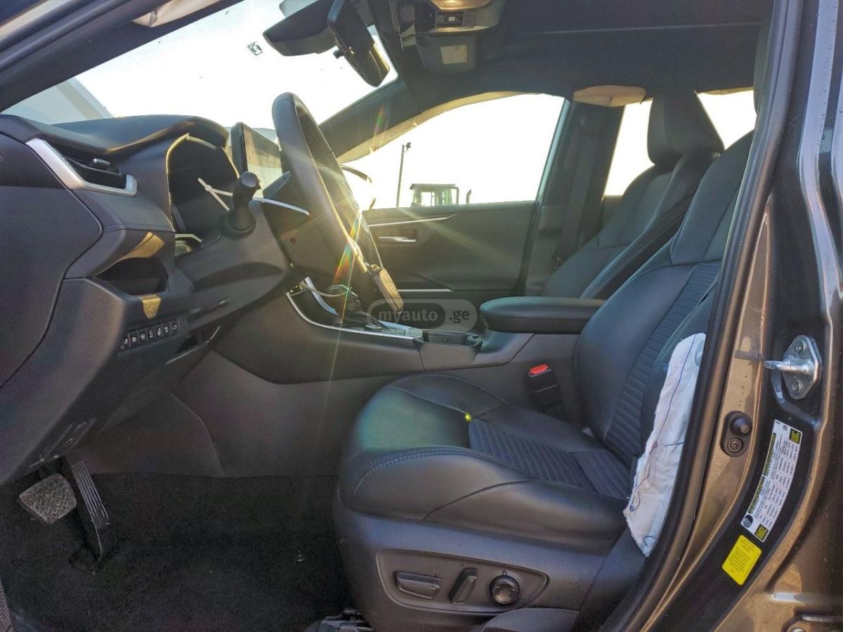 Toyota RAV 4 - фото 7