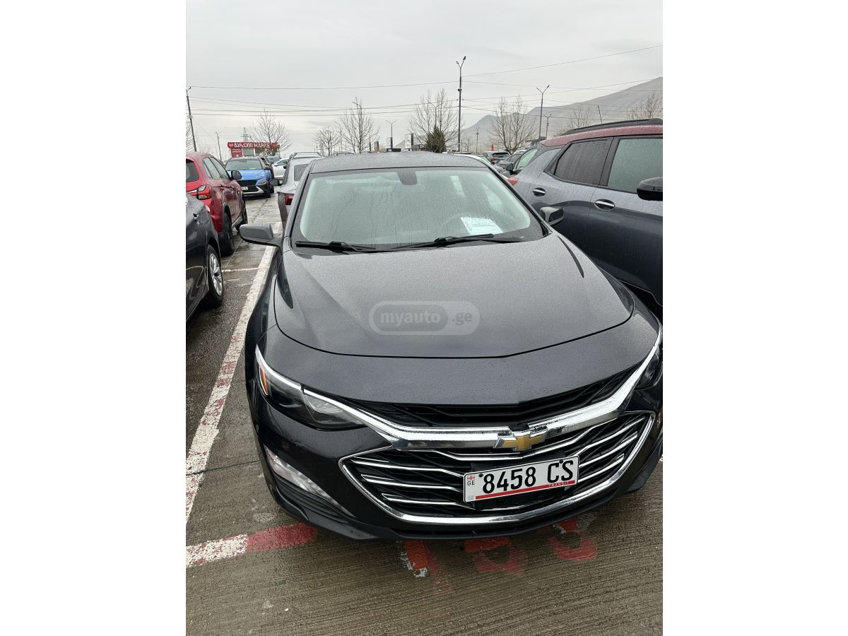 Chevrolet Malibu - фото 1