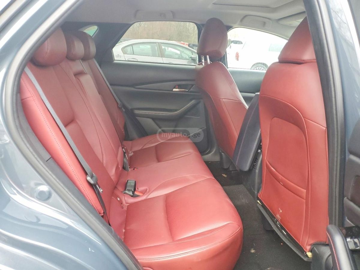 Mazda CX-30 - фото 10