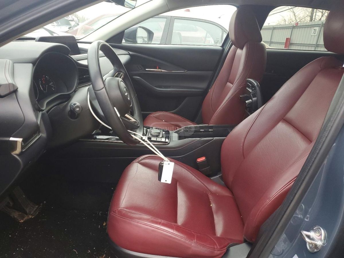 Mazda CX-30 - фото 7