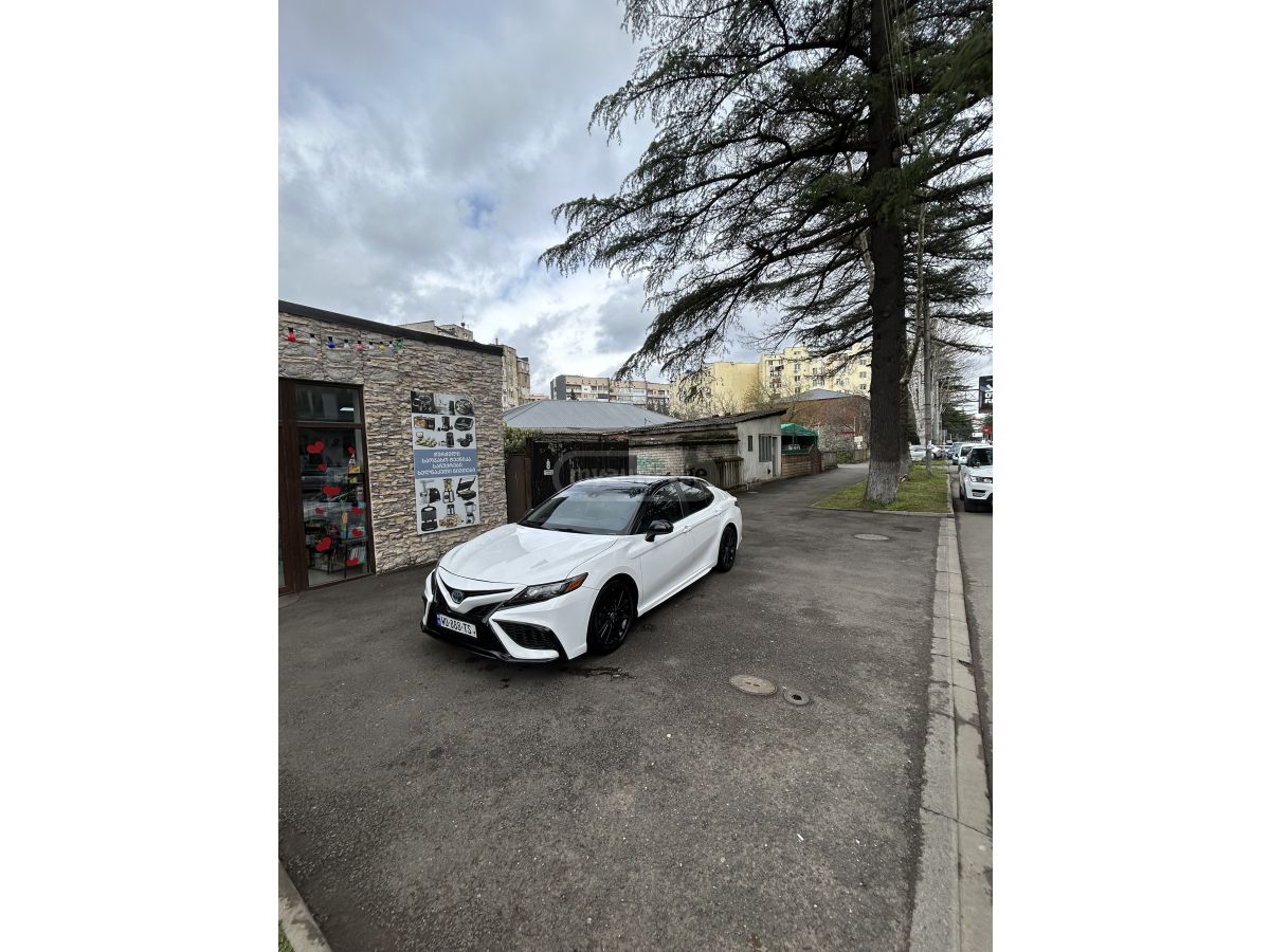 Toyota Camry - фото 5