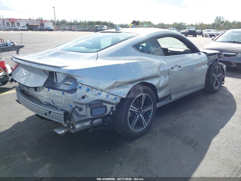 Ford Mustang 2025 — миниатюра 4