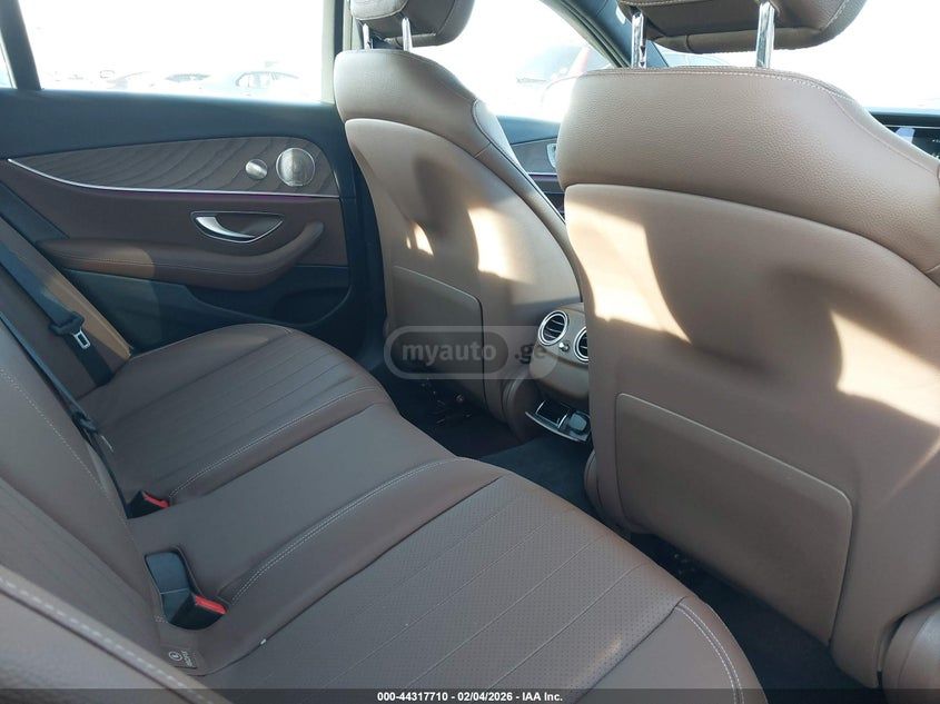 Mercedes-Benz 4Matic — миниатюра 7