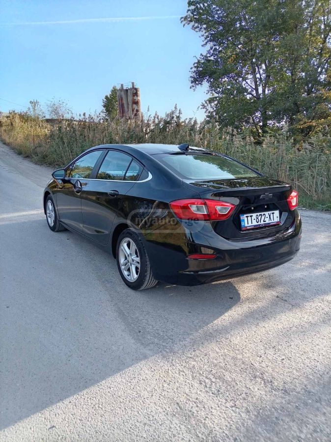 Chevrolet Cruze - фото 4