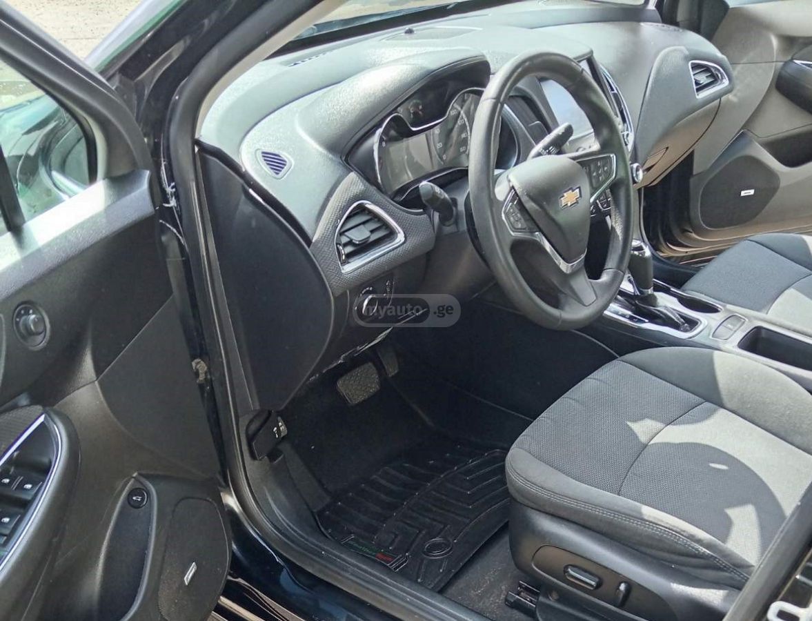 Chevrolet Cruze - фото 5