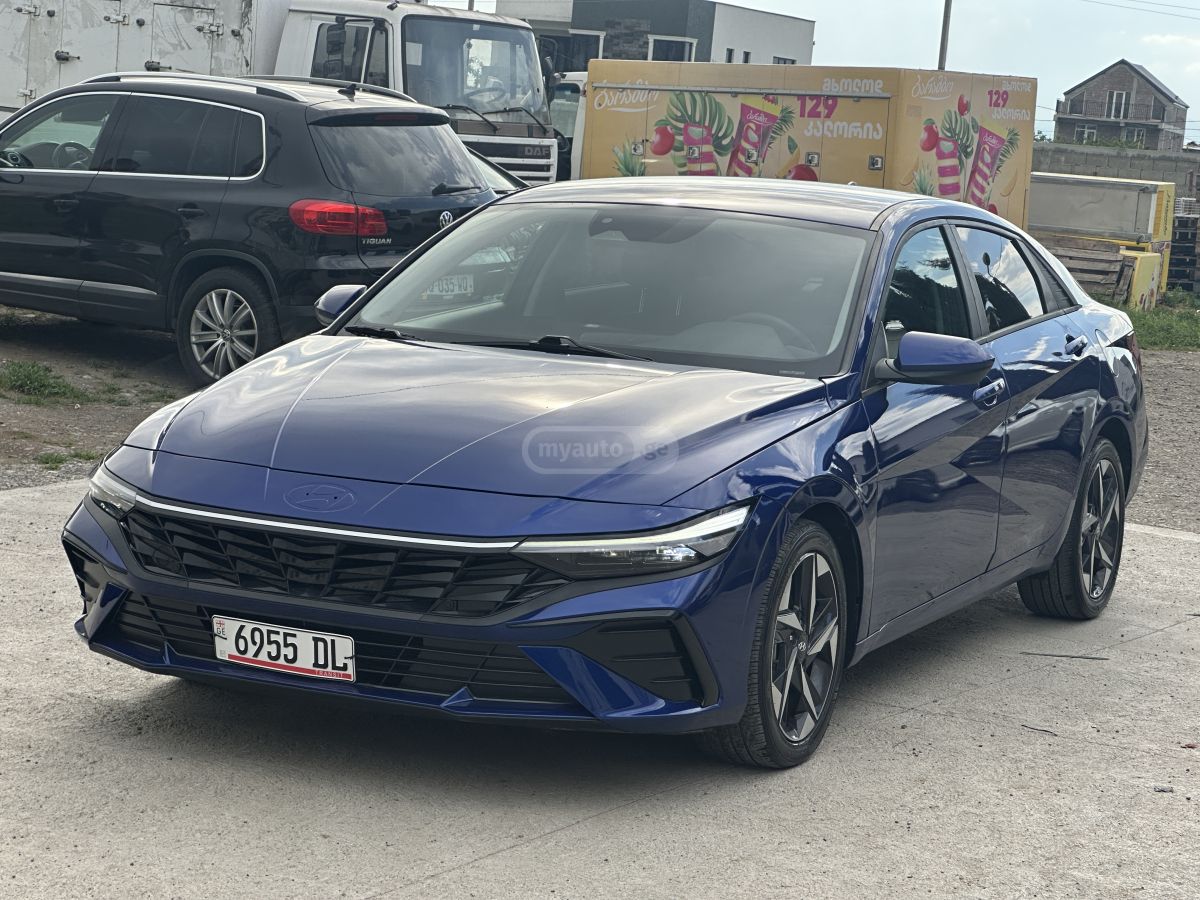 Hyundai Elantra - фото 2