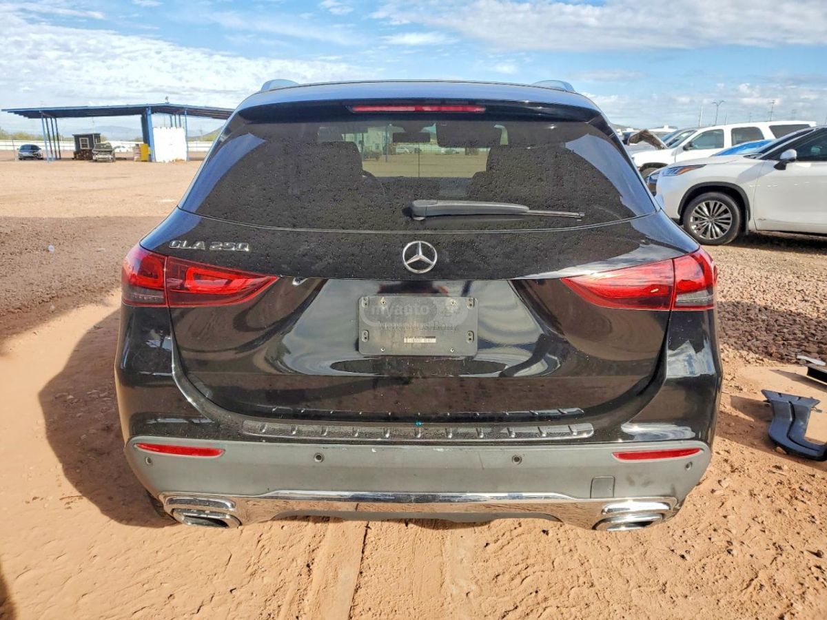 Mercedes-Benz GLA 250 - фото 6