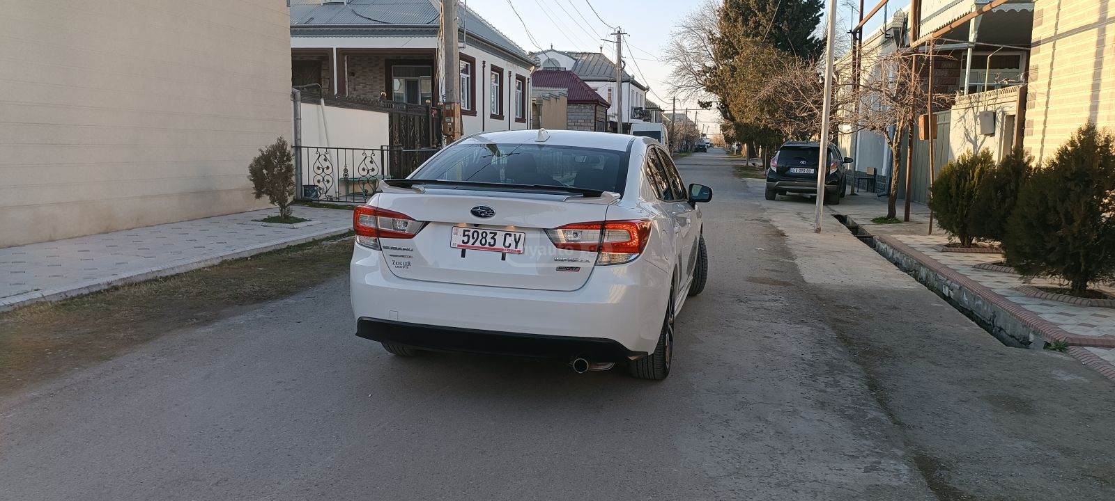 Subaru Sport 4dr All-Wheel Drive Seda — миниатюра 2