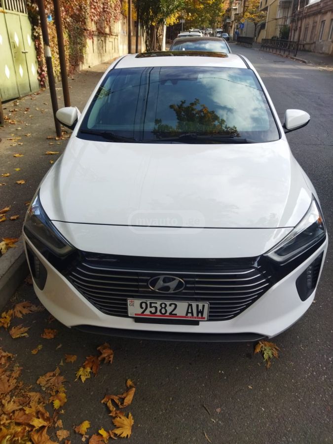 Hyundai Ioniq - фото 2