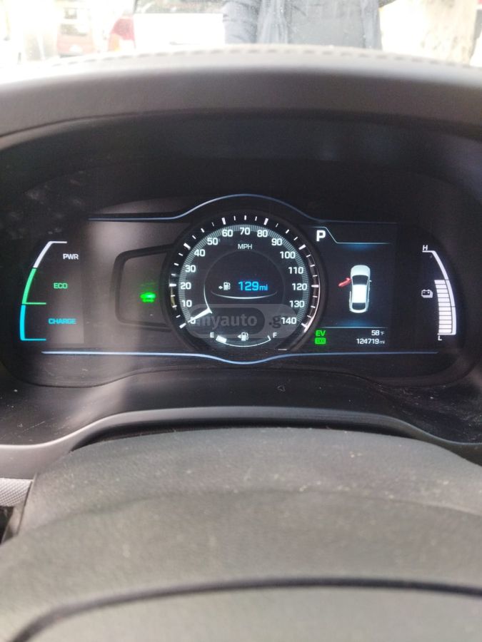 Hyundai Ioniq - фото 7