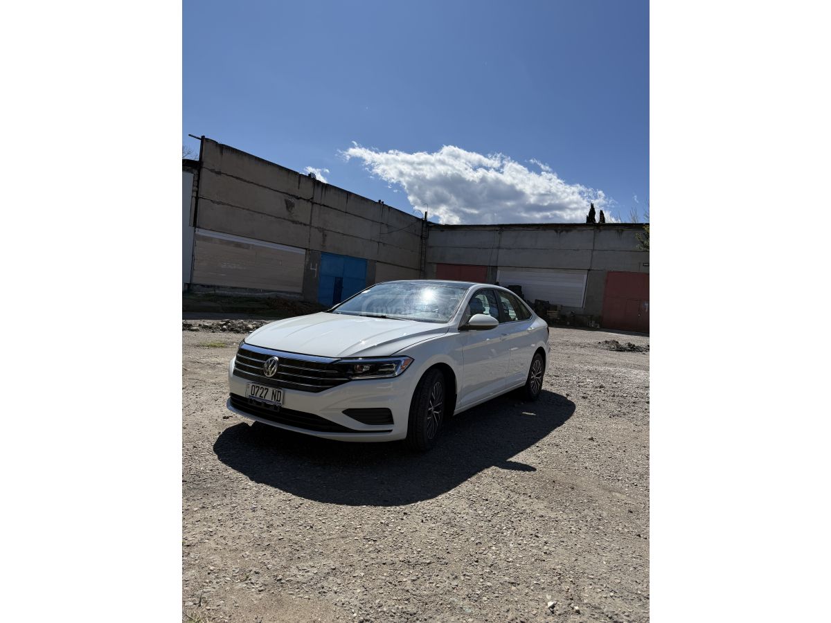 Volkswagen Jetta - фото 2