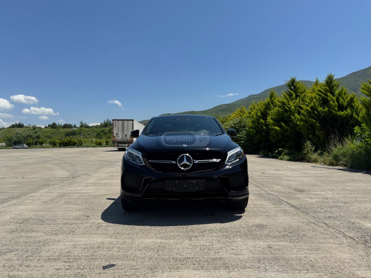 Mercedes-Benz GLE 43 AMG - фото 1