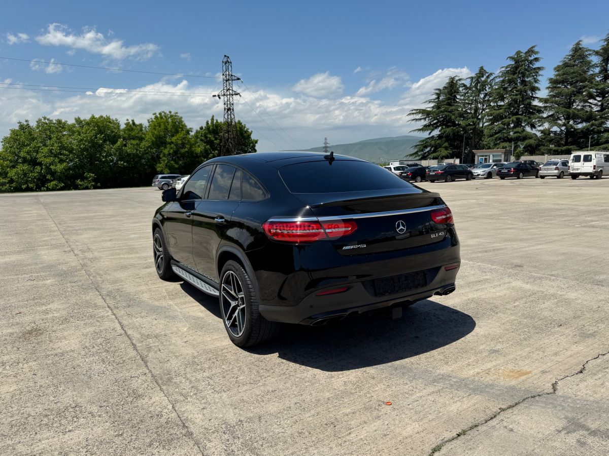 Mercedes-Benz GLE 43 AMG - фото 4