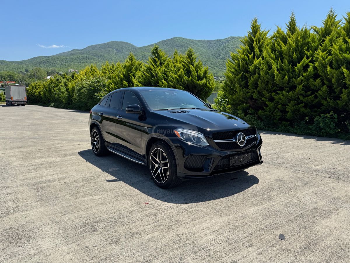 Mercedes-Benz GLE 43 AMG - фото 8