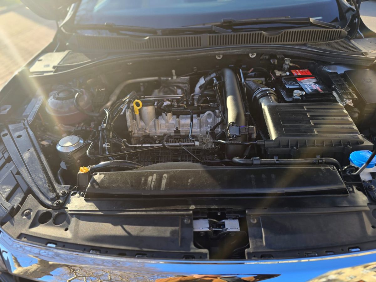 Volkswagen Jetta - фото 12