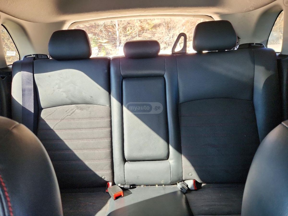 Toyota Outlander 2022 — миниатюра 10