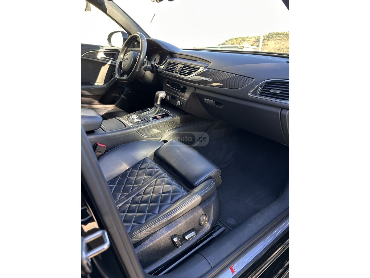 Audi S6 - фото 11