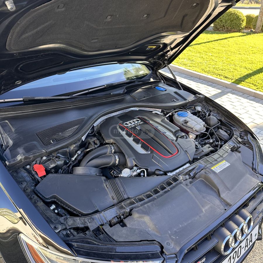 Audi S6 - фото 8