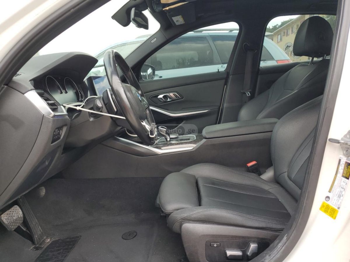 BMW 330 - фото 7