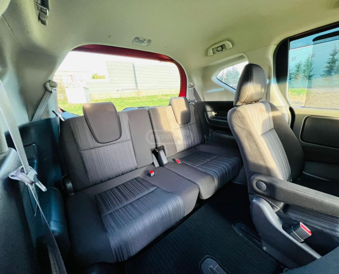 Honda Freed - фото 11