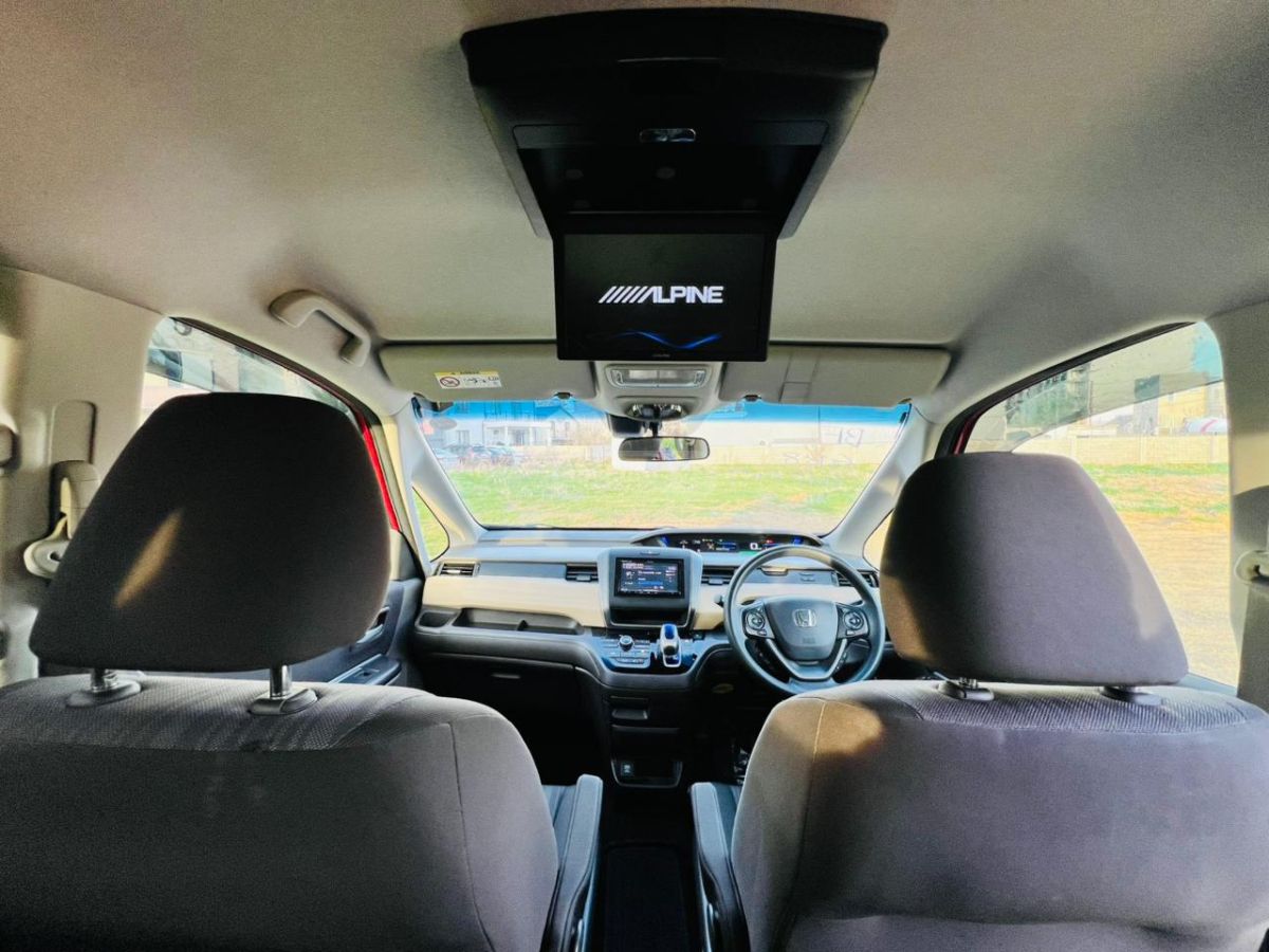 Honda Freed - фото 5