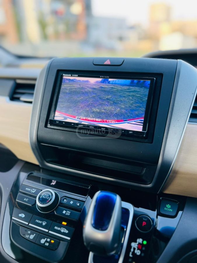 Honda Freed - фото 9