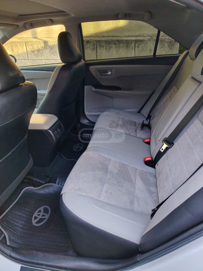 Toyota Camry - фото 12