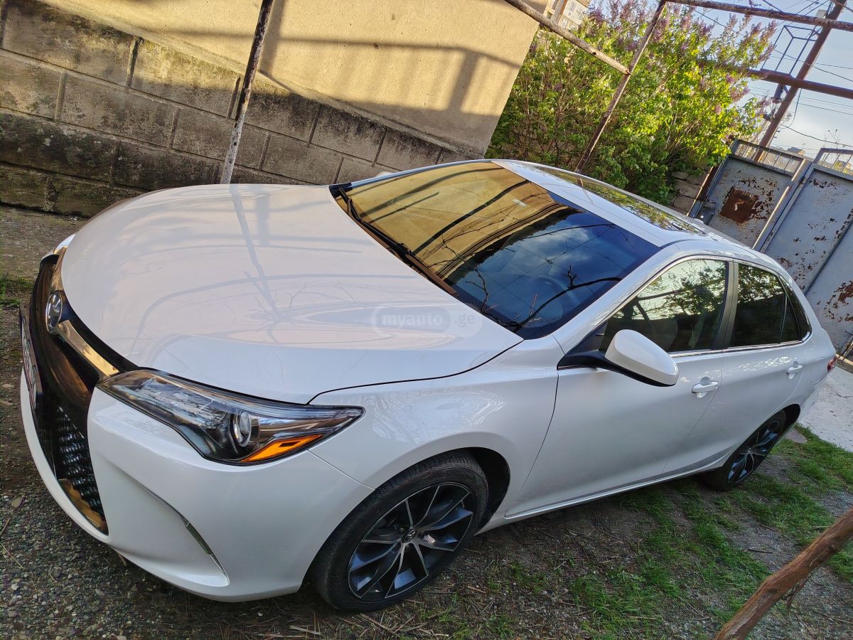 Toyota Camry - фото 6
