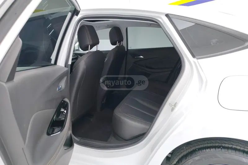 Buick Verano - фото 11