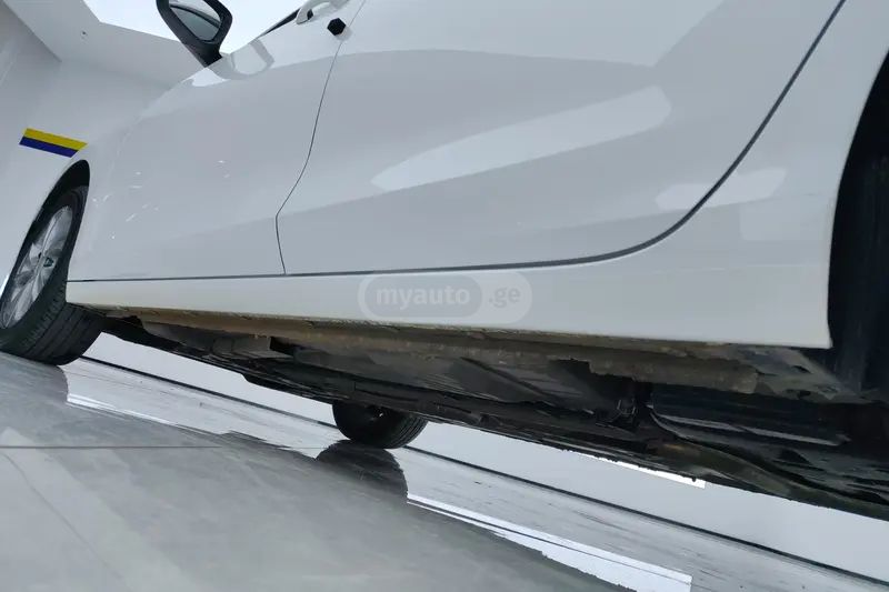 Buick Verano - фото 7