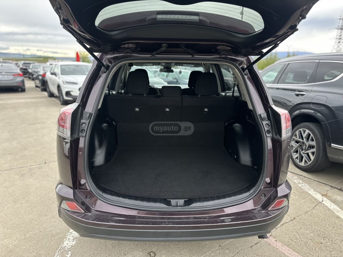 Toyota RAV 4 - фото 11