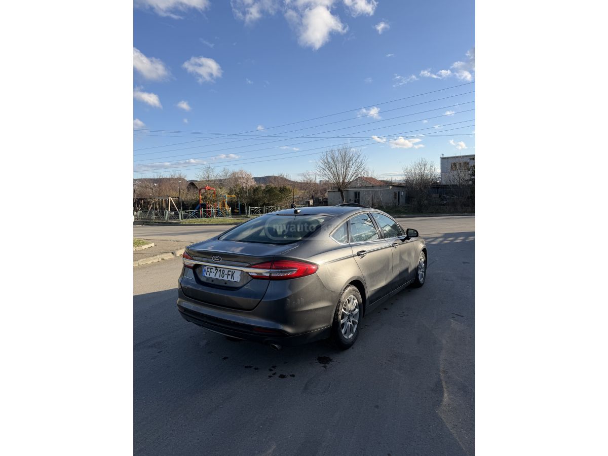 Ford Fusion - фото 4