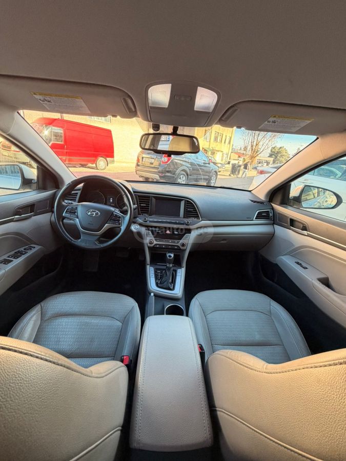 Hyundai Elantra - фото 6