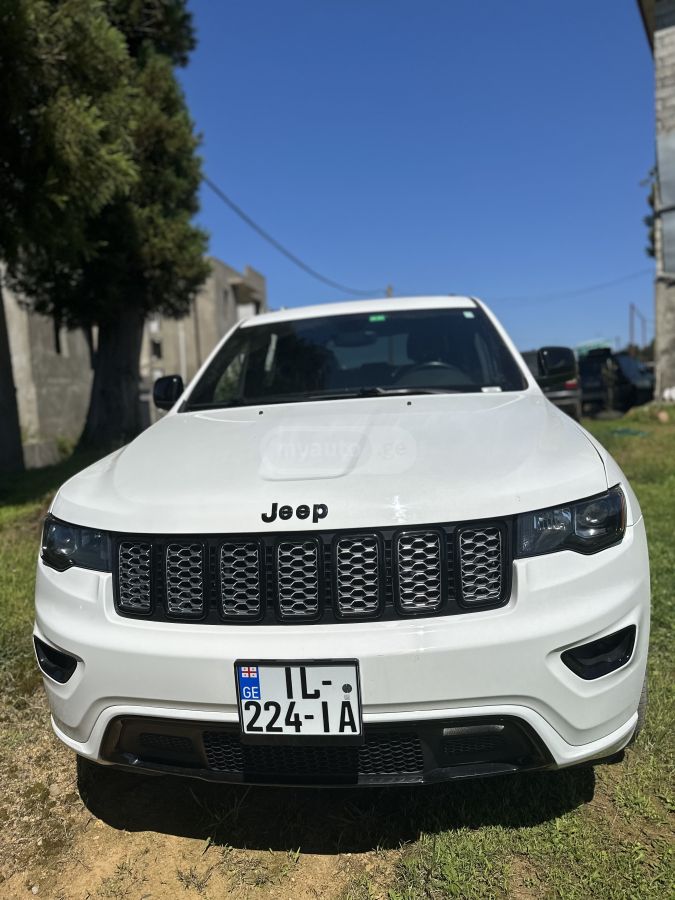 Jeep Grand Cherokee - фото 3
