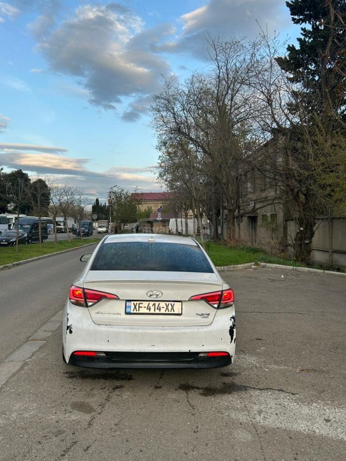 Hyundai Sonata - фото 4