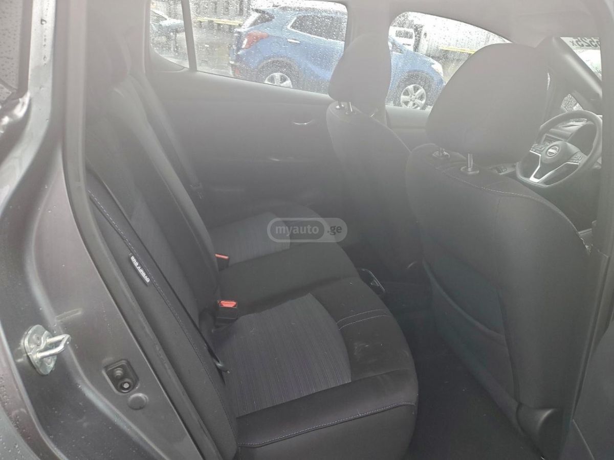 Nissan Leaf 2023 — миниатюра 10