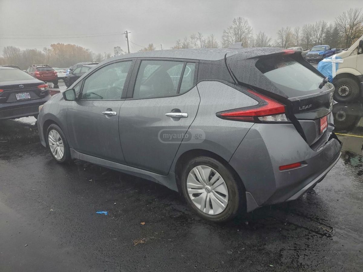 Nissan Leaf 2023 — миниатюра 2
