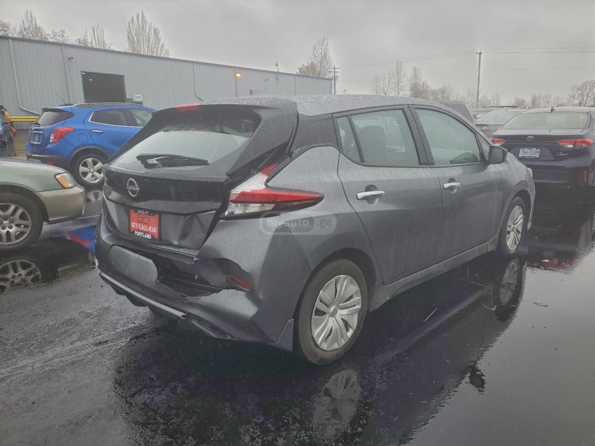 Nissan Leaf 2023 — миниатюра 3