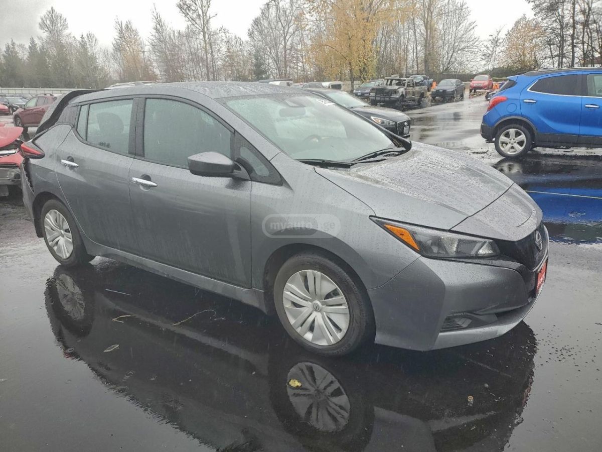 Nissan Leaf 2023 — миниатюра 4