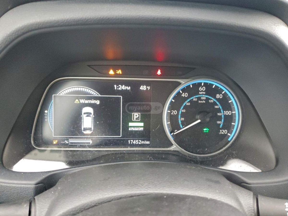 Nissan Leaf 2023 — миниатюра 9